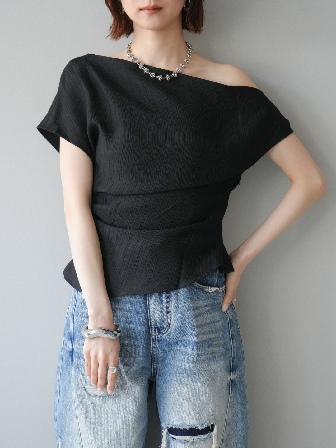 [予約]クレープアシンメトリーギャザートップス/black