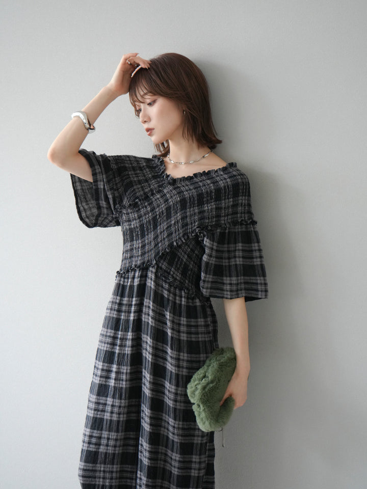 [予約]チェック柄ハーフスリーブシャーリングクロスサロペット/ブラック