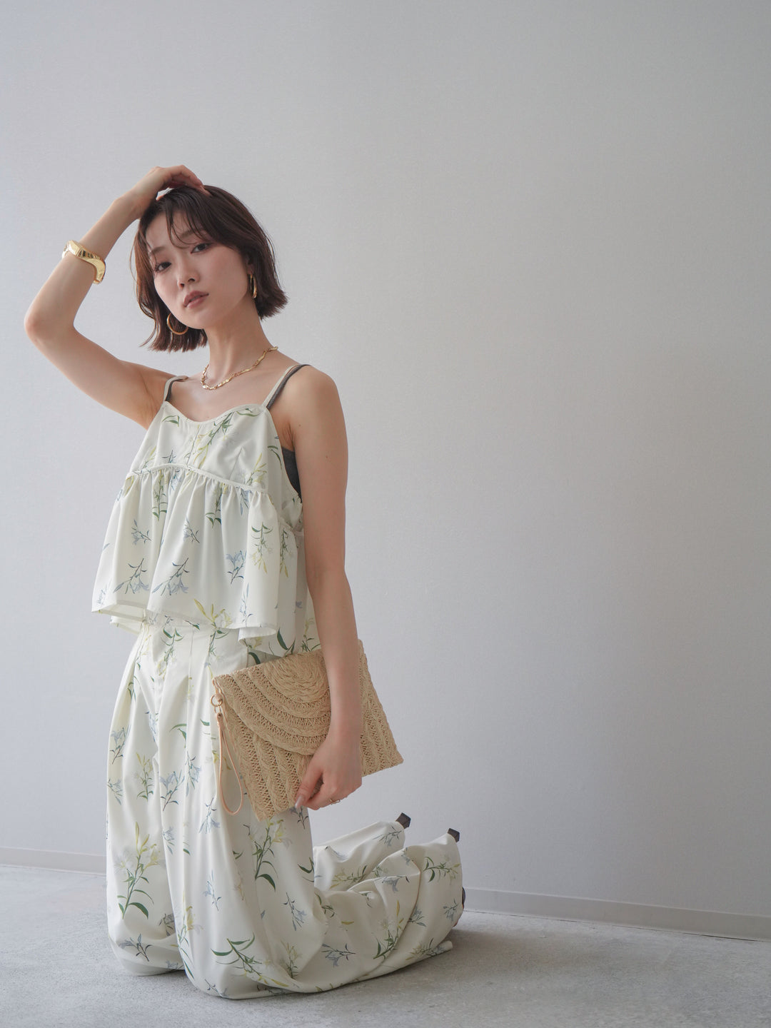 [SET]フラワープリントキャミソール+フラワープリントタックパンツ(2set)