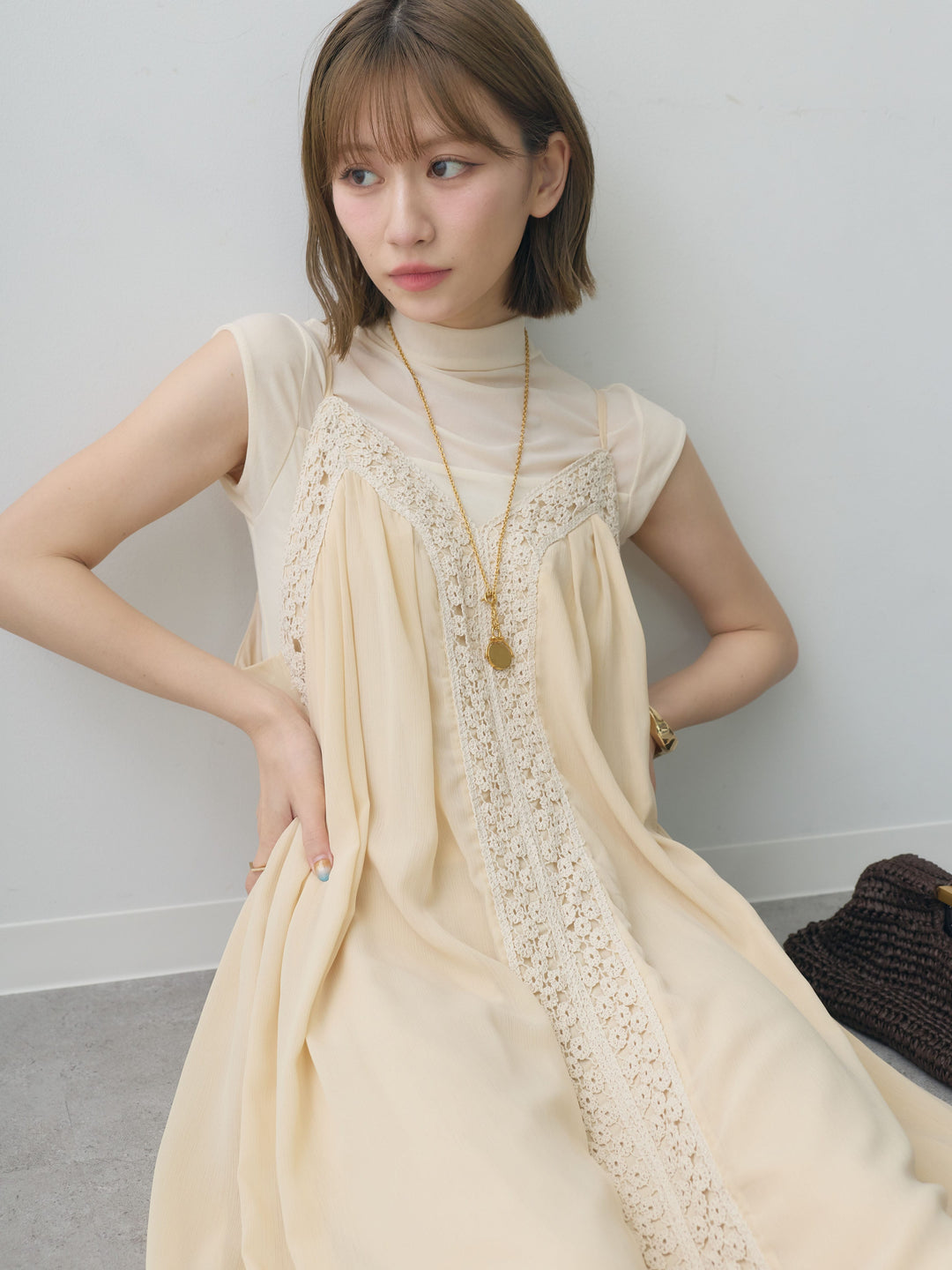 [SET]センタークロシェレースキャミワンピース+シアー切替ストレッチトップス(2set)