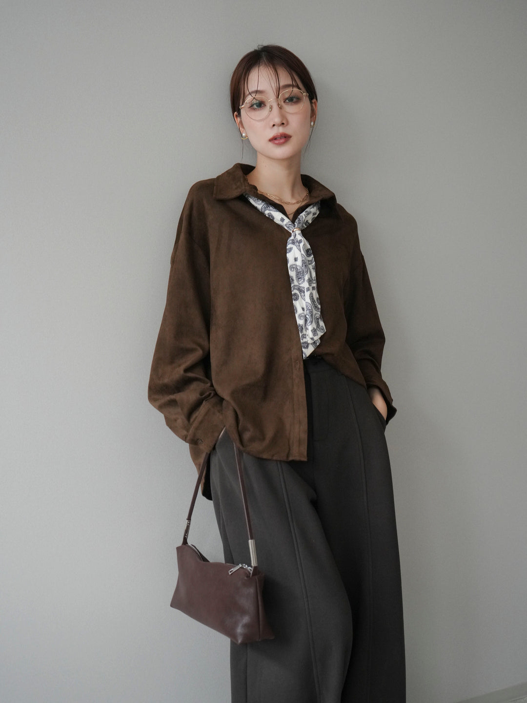 [予約]スカーフ付きスエードシャツ/brown