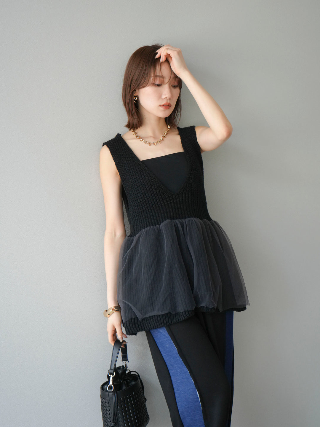 [予約]チュールレイヤードペプラムニットベスト/ブラック