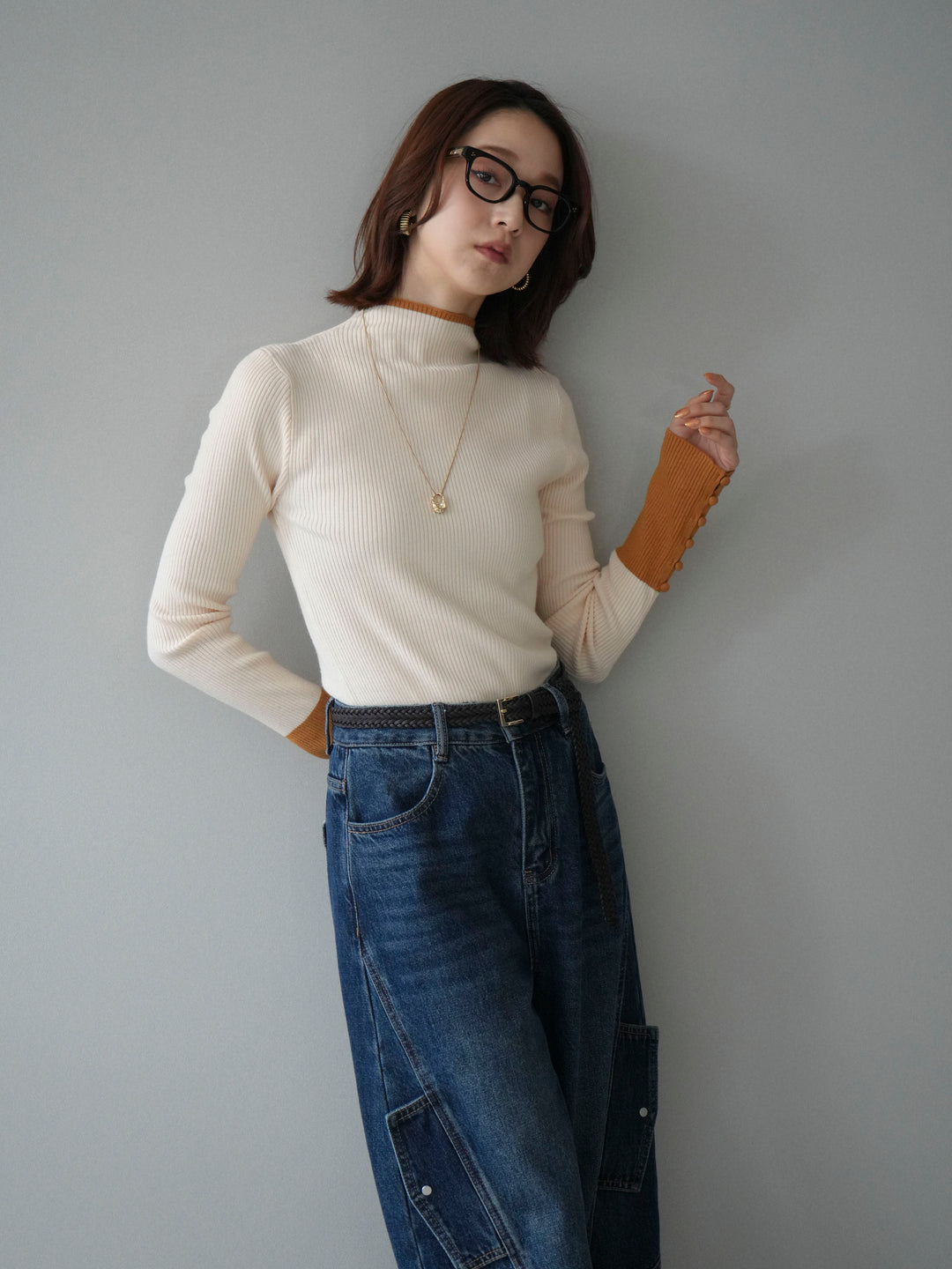 [SET]袖ボタンハイネック配色リブニットトップス+選べるアクセセット(2set)