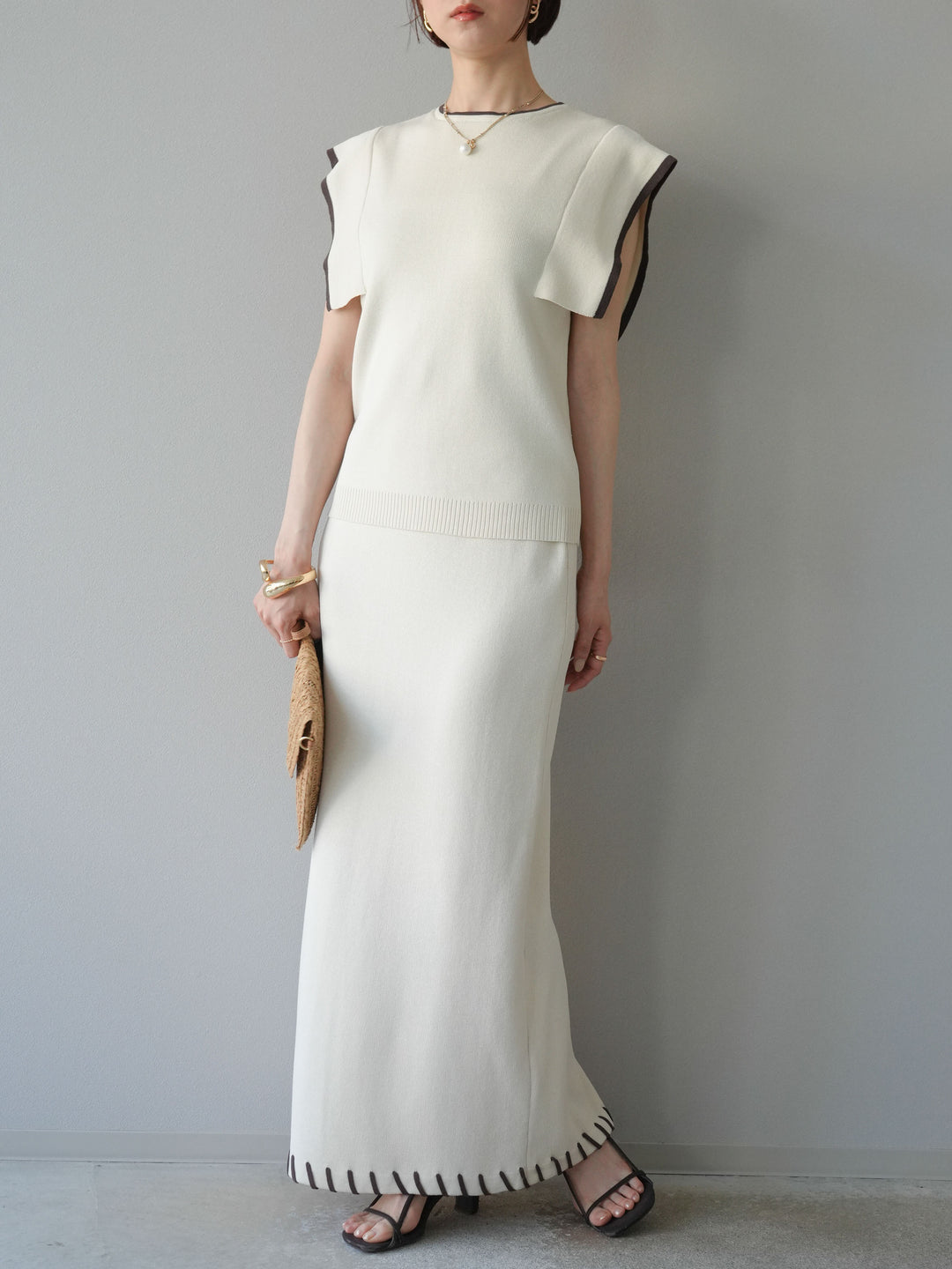 【預購】亞麻質感手縫針織緊身裙/象牙白