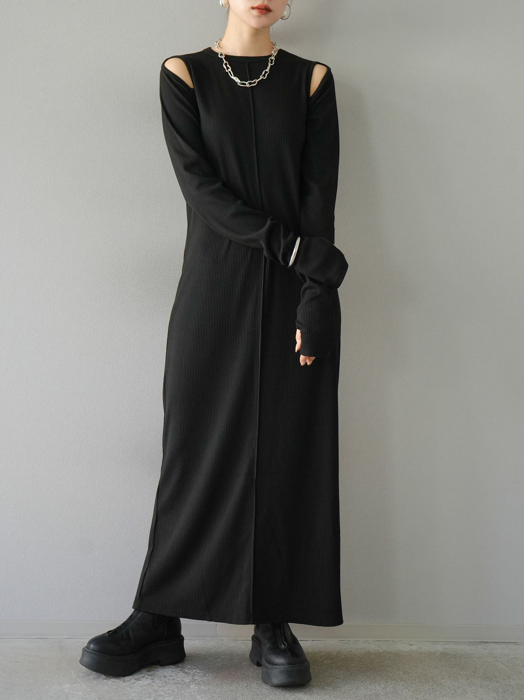 [SET] 鏤空羅紋長袖洋裝+可選配件套裝（2套）