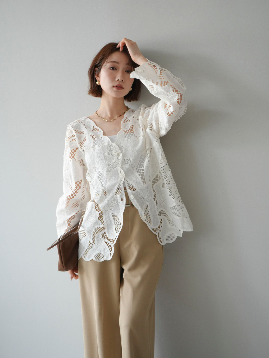 【套裝】3D蕾絲蕾絲上衣+內建胸罩羅紋抹胸吊帶背心（兩件組）