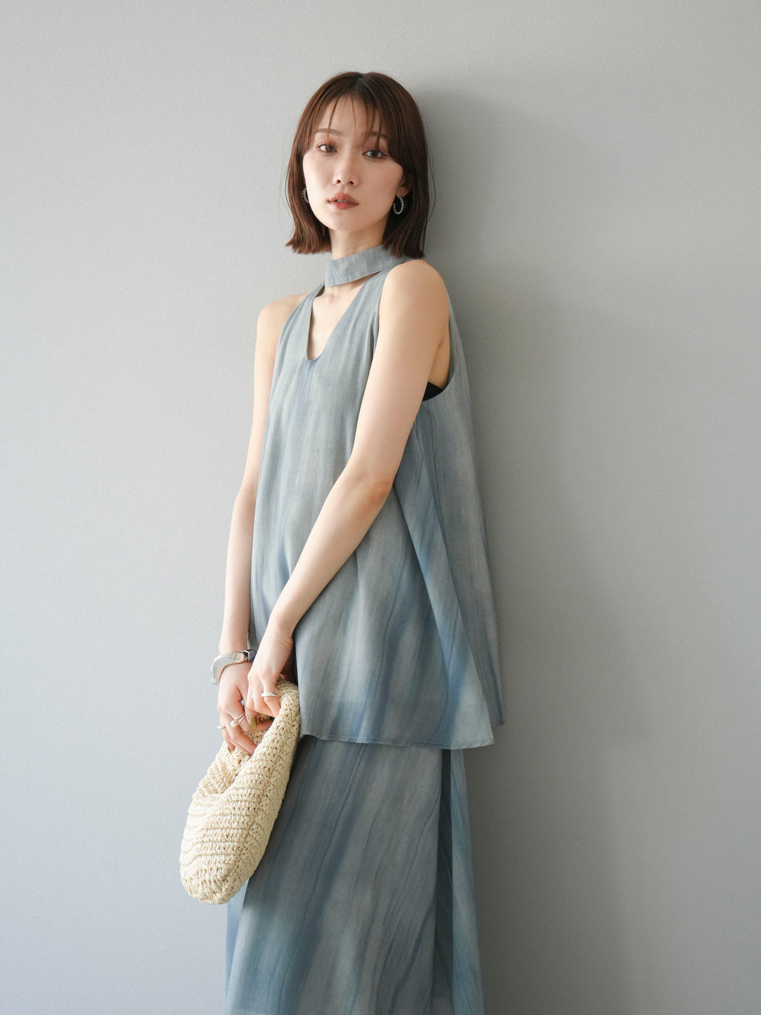 [SET] 細膩花紋V領襯衫＆喇叭裙（2套）