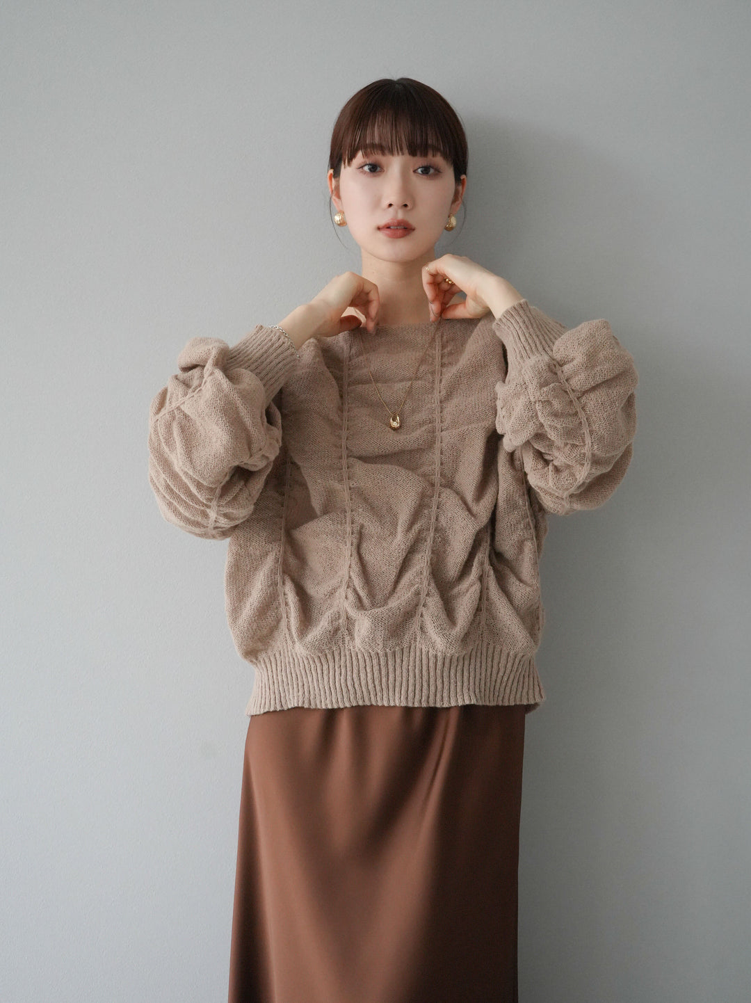 [予約]バックオープンシャーリングニットプルオーバー/グレージュ