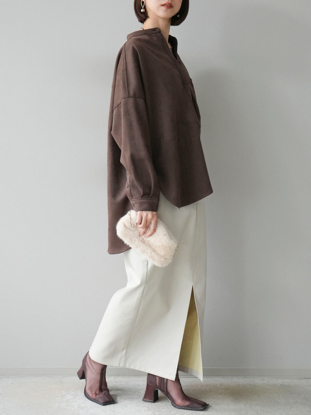 [予約]フェイクレザーフロントスリットスカート/エクリュ