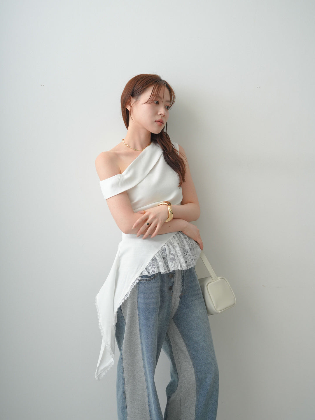 [SET]アシンメトリーラッフルレースヘムトップス+デニム切替スウェットパンツ(2set)