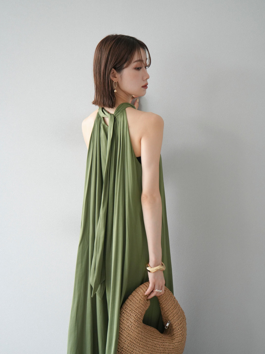 [予約]シャイニーホルターワンピース/グリーン