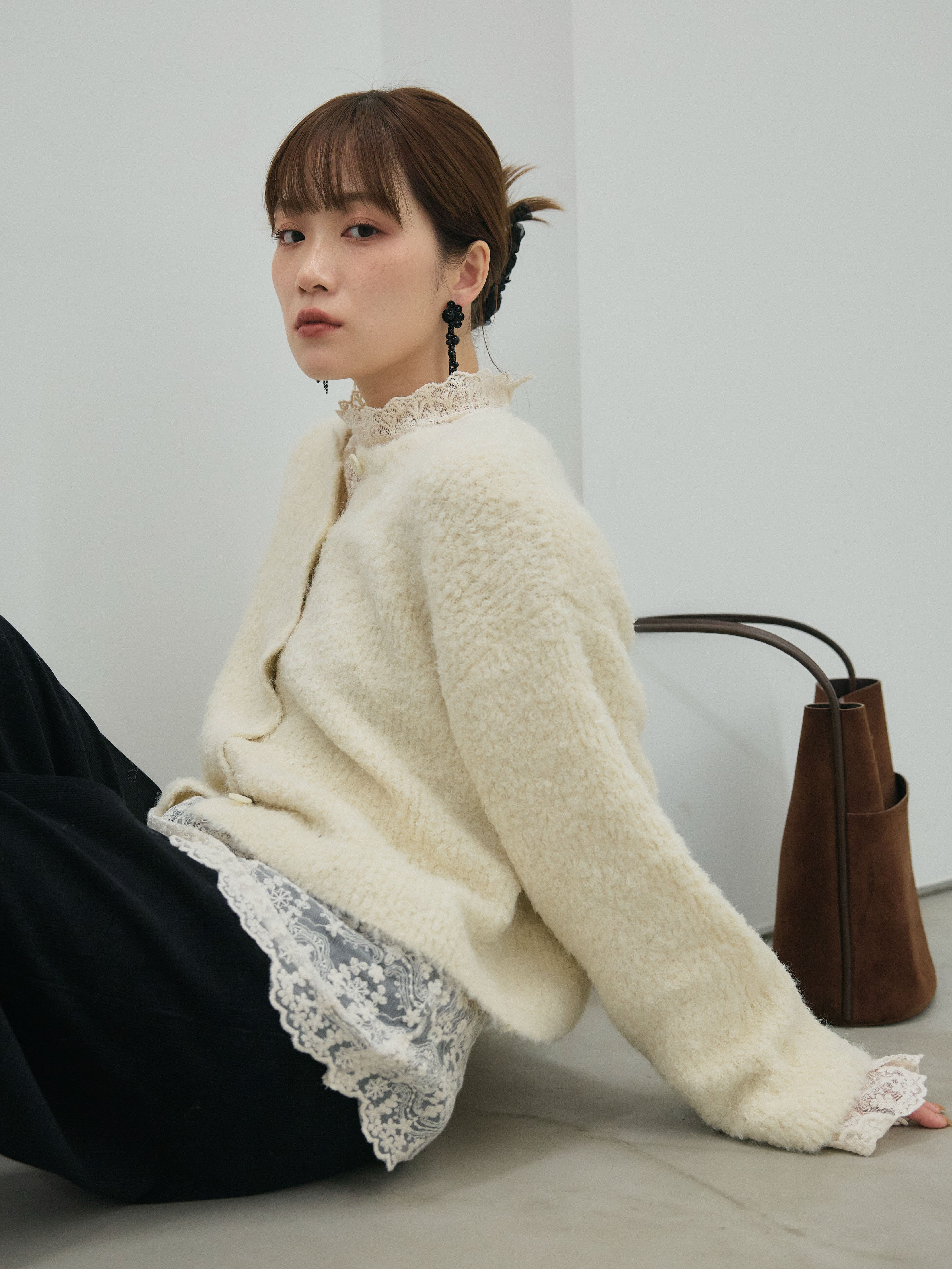 Allure】[SET]ブークレニットカーディガン+ハイネックレーストップス+