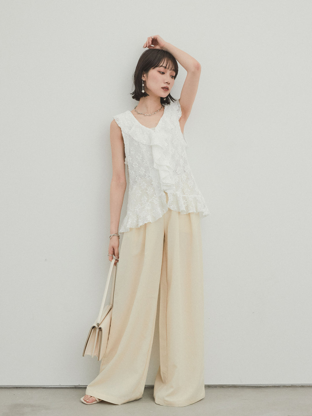 [SET]テープヤーンラッフルノースリトップス+リネンタッチタックワイドパンツ (2set)