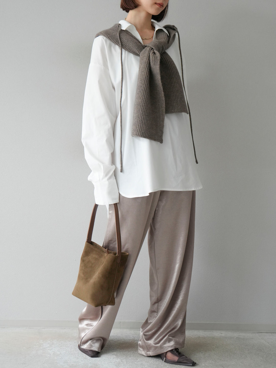 [予約]サテンラインワイドパンツ/グレージュ