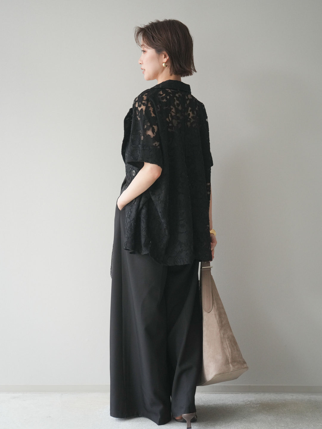 【套裝】花朵蕾絲短袖外套+垂褶收腰帶環長褲（兩件套）