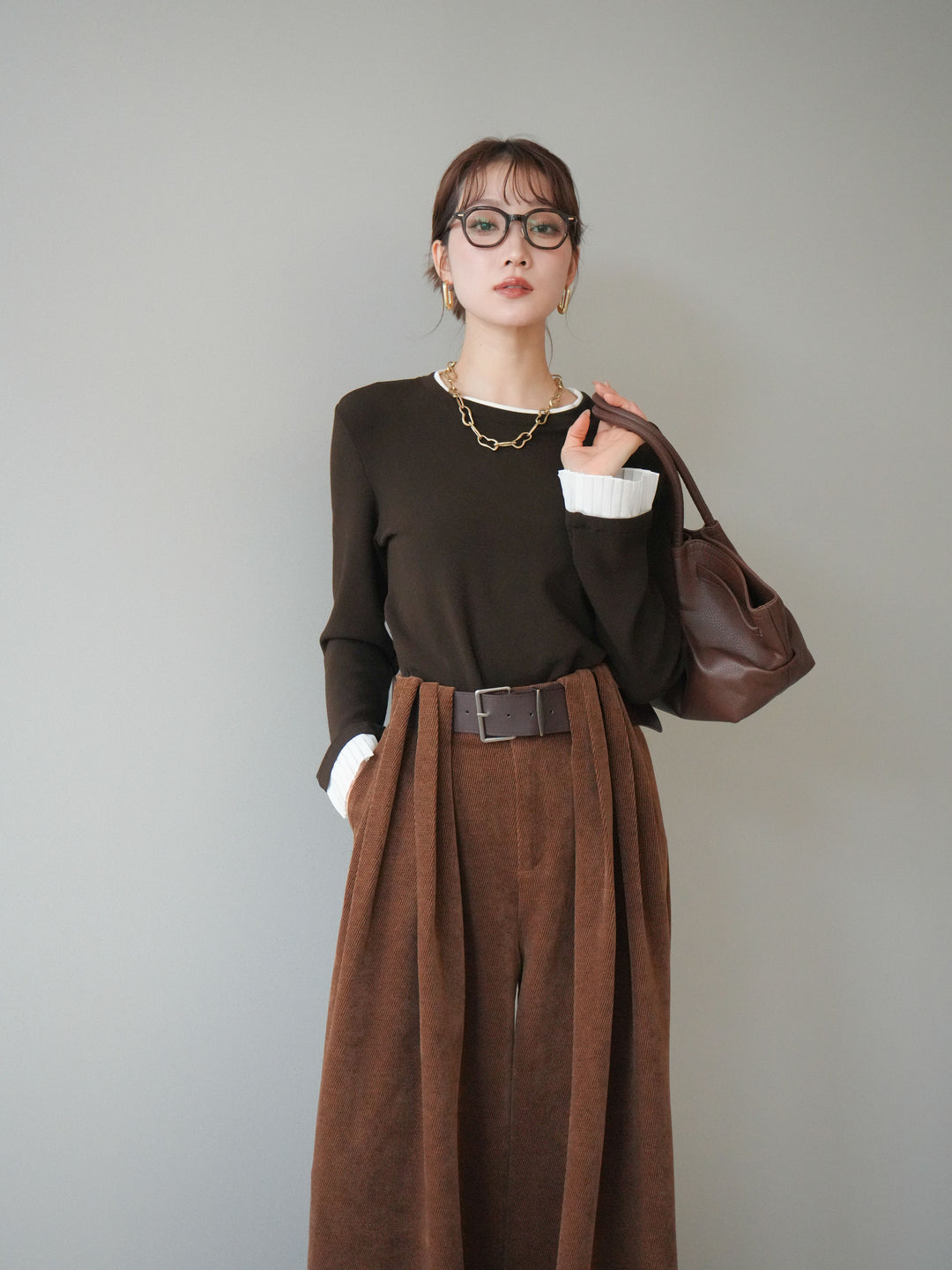 [SET]袖プリーツ配色レイヤードトップス+ベルトデザインループコールテンワイドパンツ(ベルト付き)(2set)