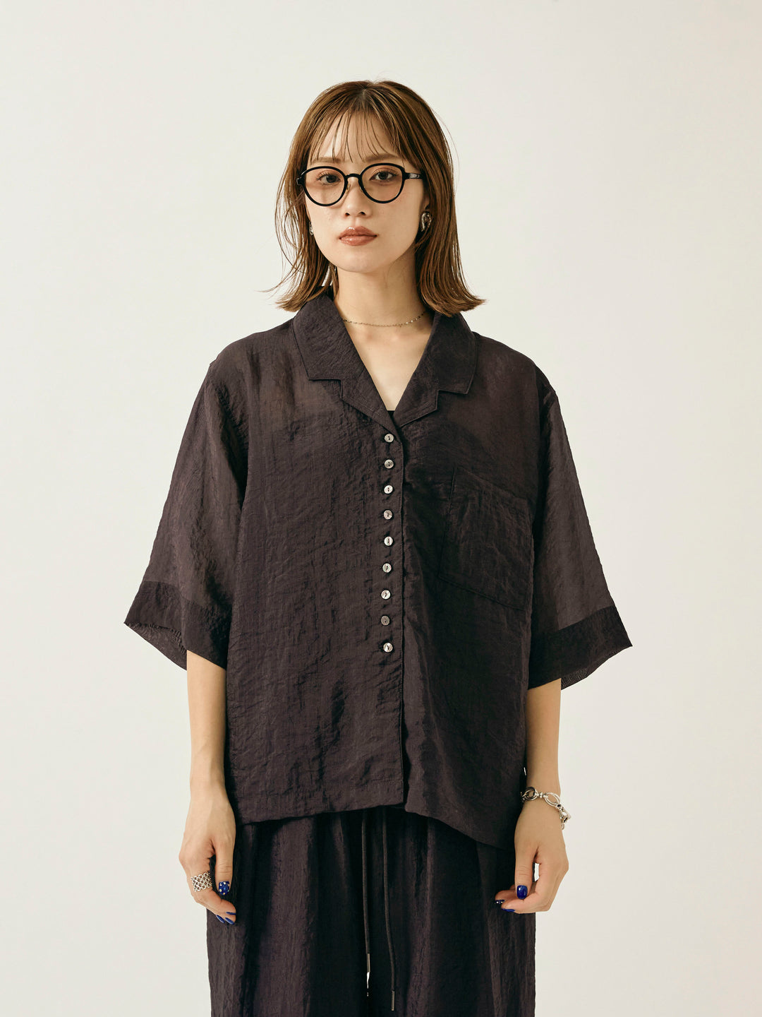 [予約]シャイニースラブシアー開襟ハーフシャツ/チャコール