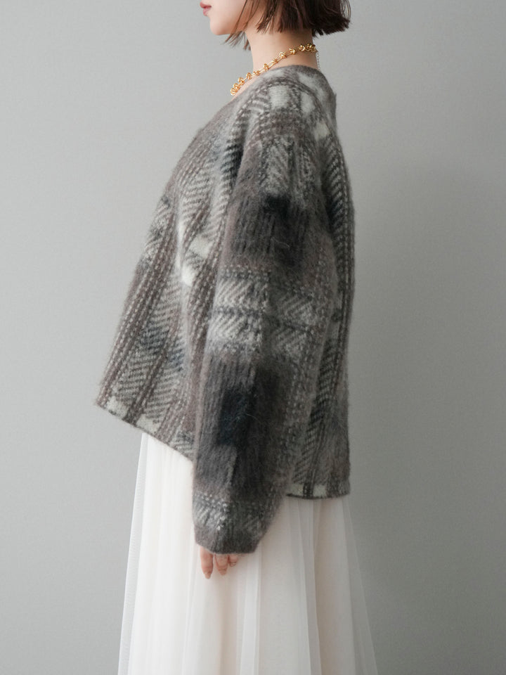 [予約]ストール付シャギーチェックニットプルオーバー/brown