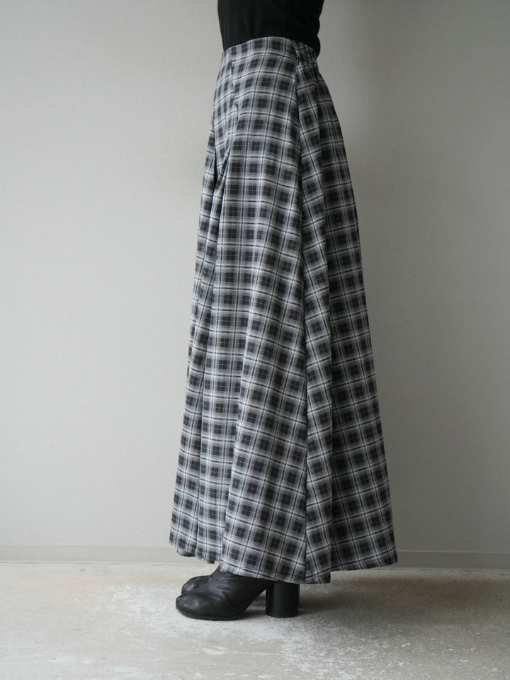[予約]チェックタックフレアロングスカート/ ブラック