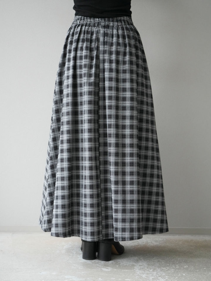 [予約]チェックタックフレアロングスカート/ ブラック