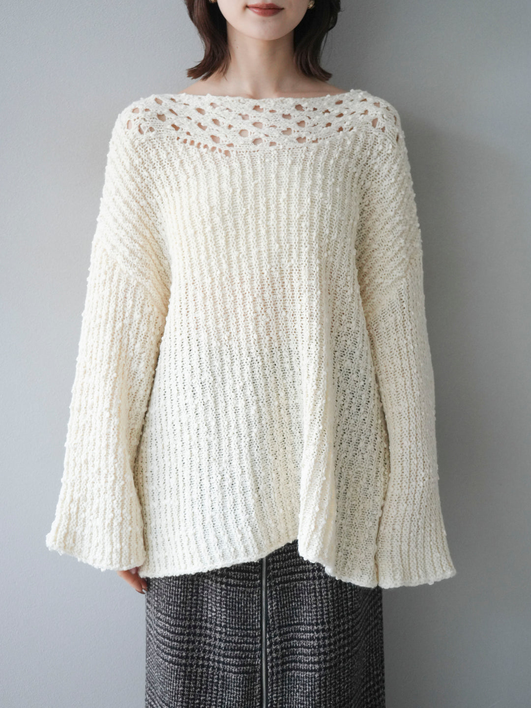 [予約]ボートネック透かし編みニットプルオーバー/white