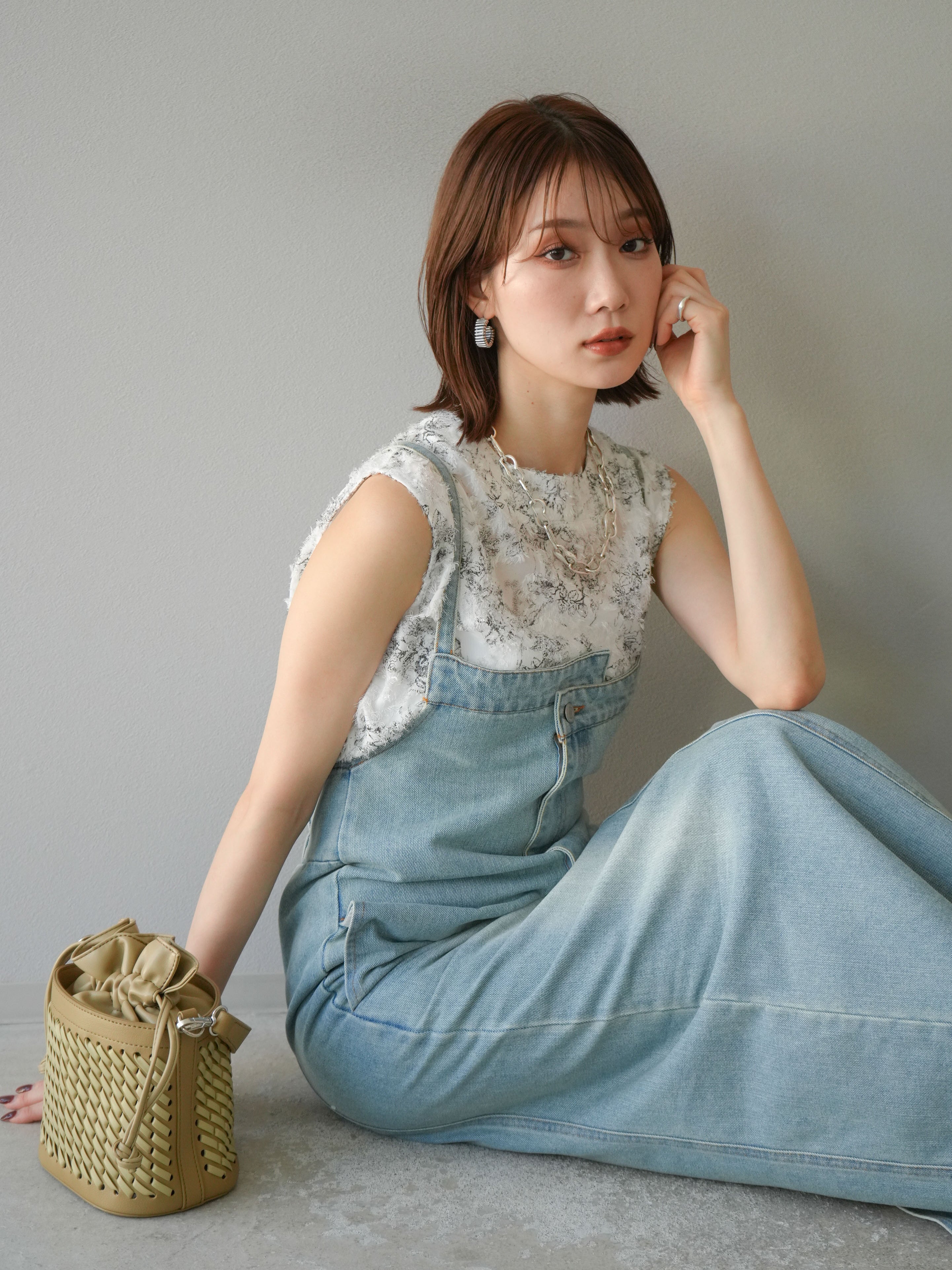 アシンメトリーデニムワンピース+フリンジジャガードノースリーブブラウス(2SET SET]アシンメトリーデニムワンピース+ニュアンスフリンジジャガード