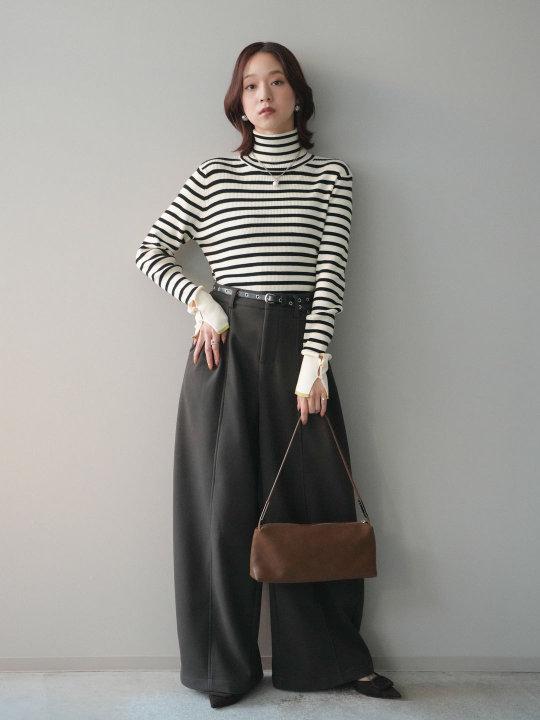 [SET]袖配色ハイネックボーダーリブニットトップス+ベルト付き裏起毛ワイドパンツ(2set)
