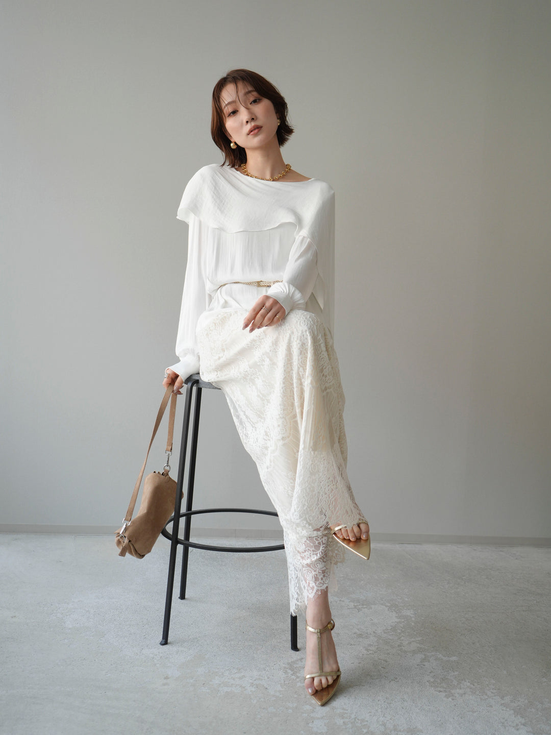 [予約]シルキードレープブラウス/white