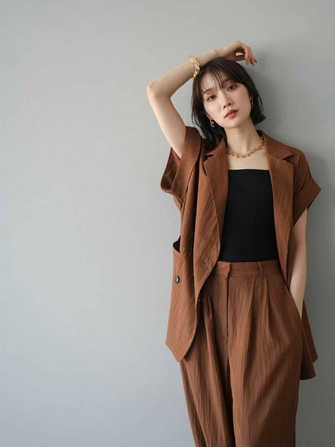 [套裝] 亞麻風格無袖雙背心 + 雙肩帶剪裁羅紋胸罩吊帶背心（2 件套）