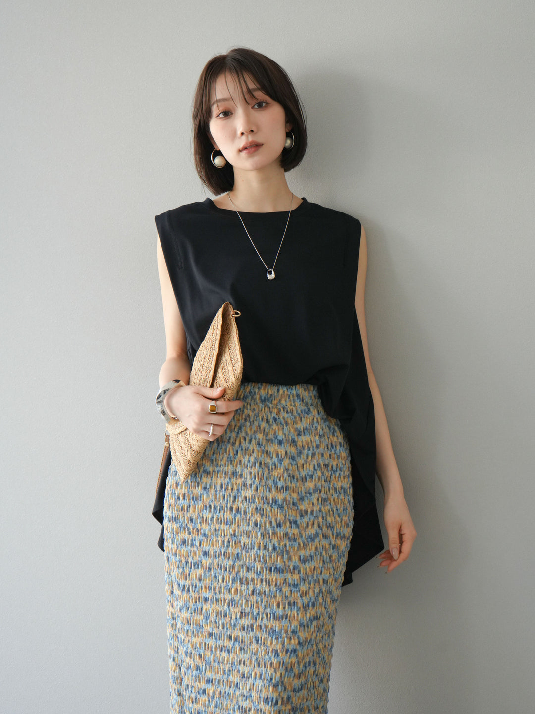 [預訂] Cool Touch Tuck Flare Cut Pullover/黑色