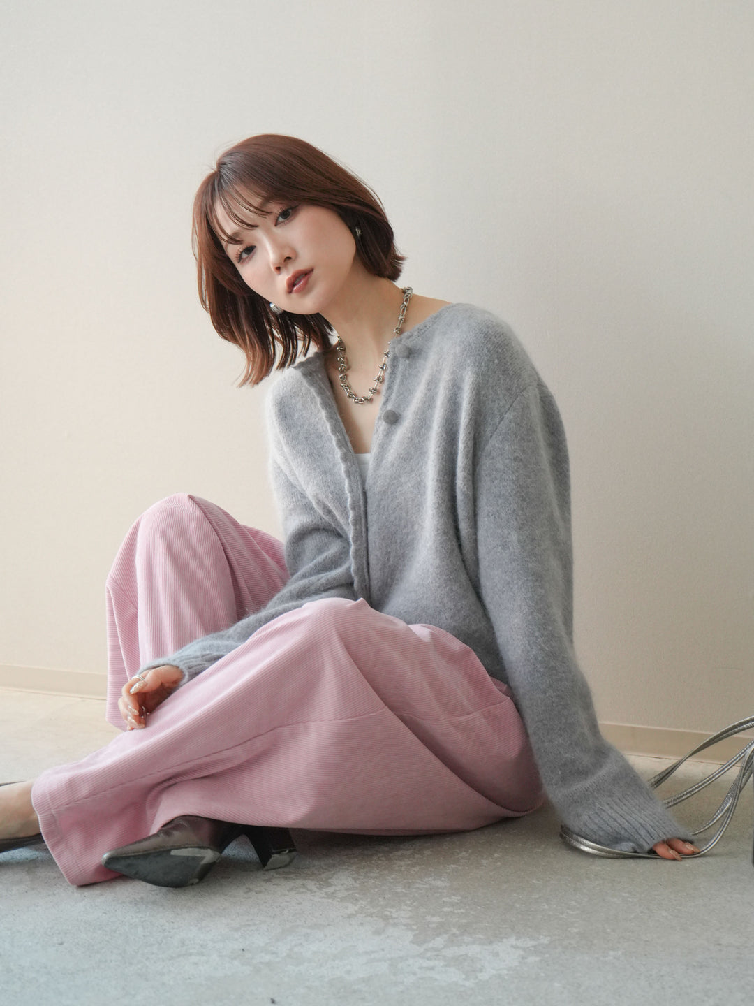 [SET]くるみボタンニットカーディガン+コーデュロイサイドタックコクーンパンツ(2set)