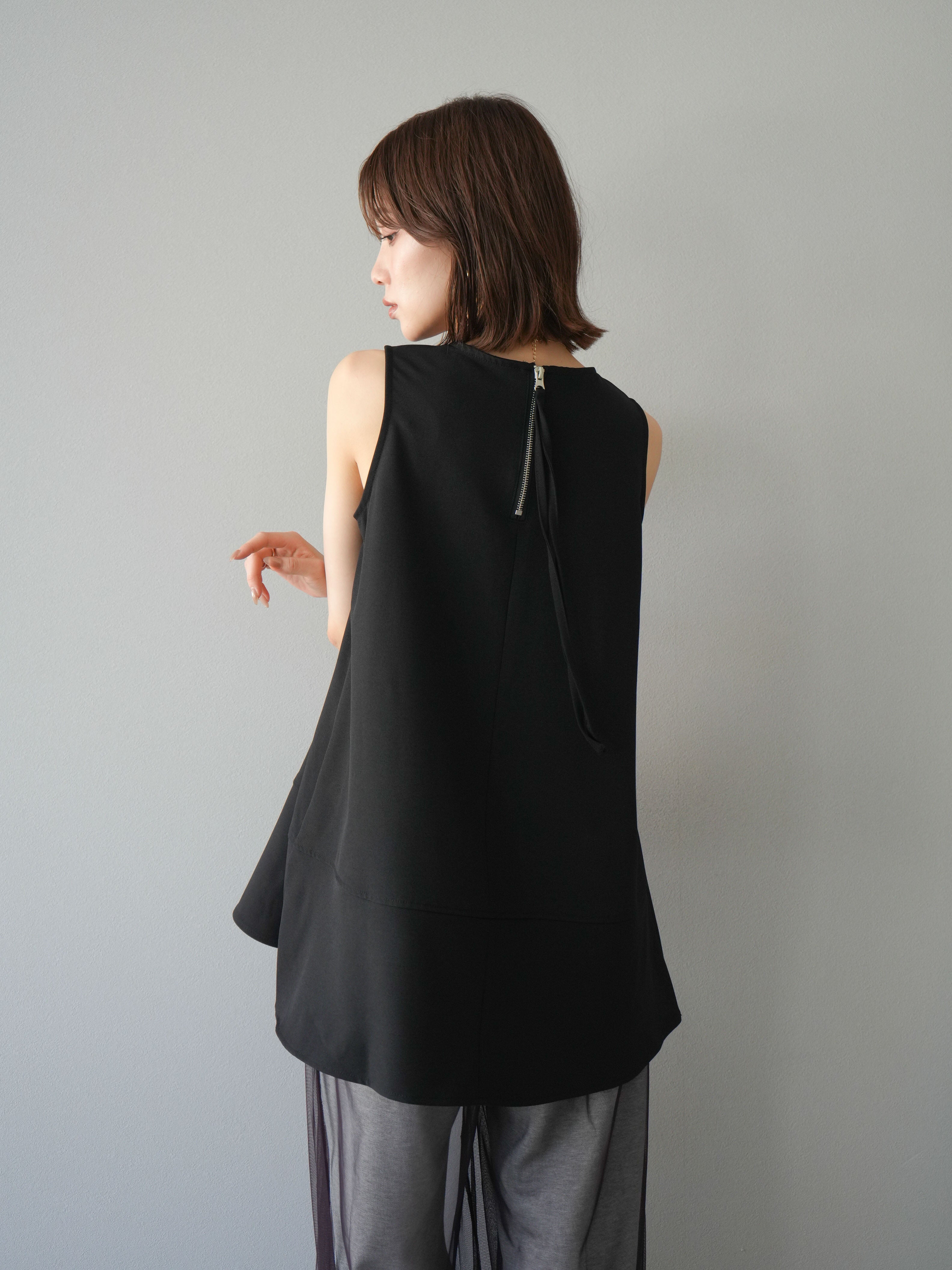 予約]フレアノースリーチュニック/ブラック – Lumier