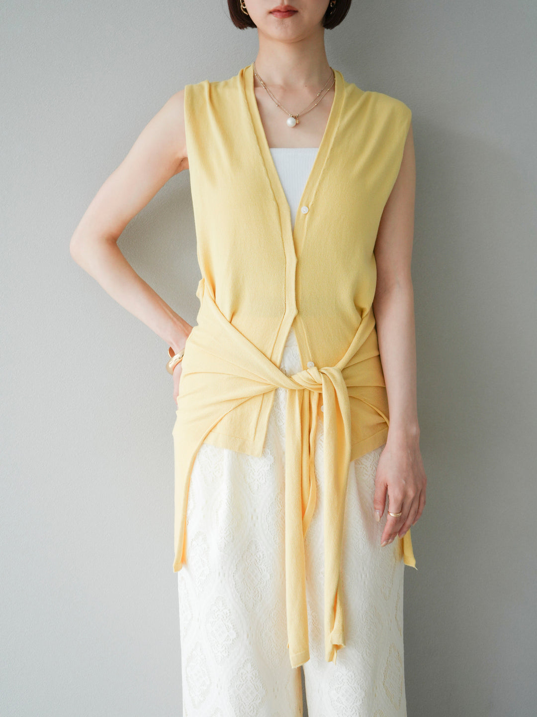 [SET]腰巻きデザインノースリーブニットカーディガン+レースタックイージーパンツ(2set)