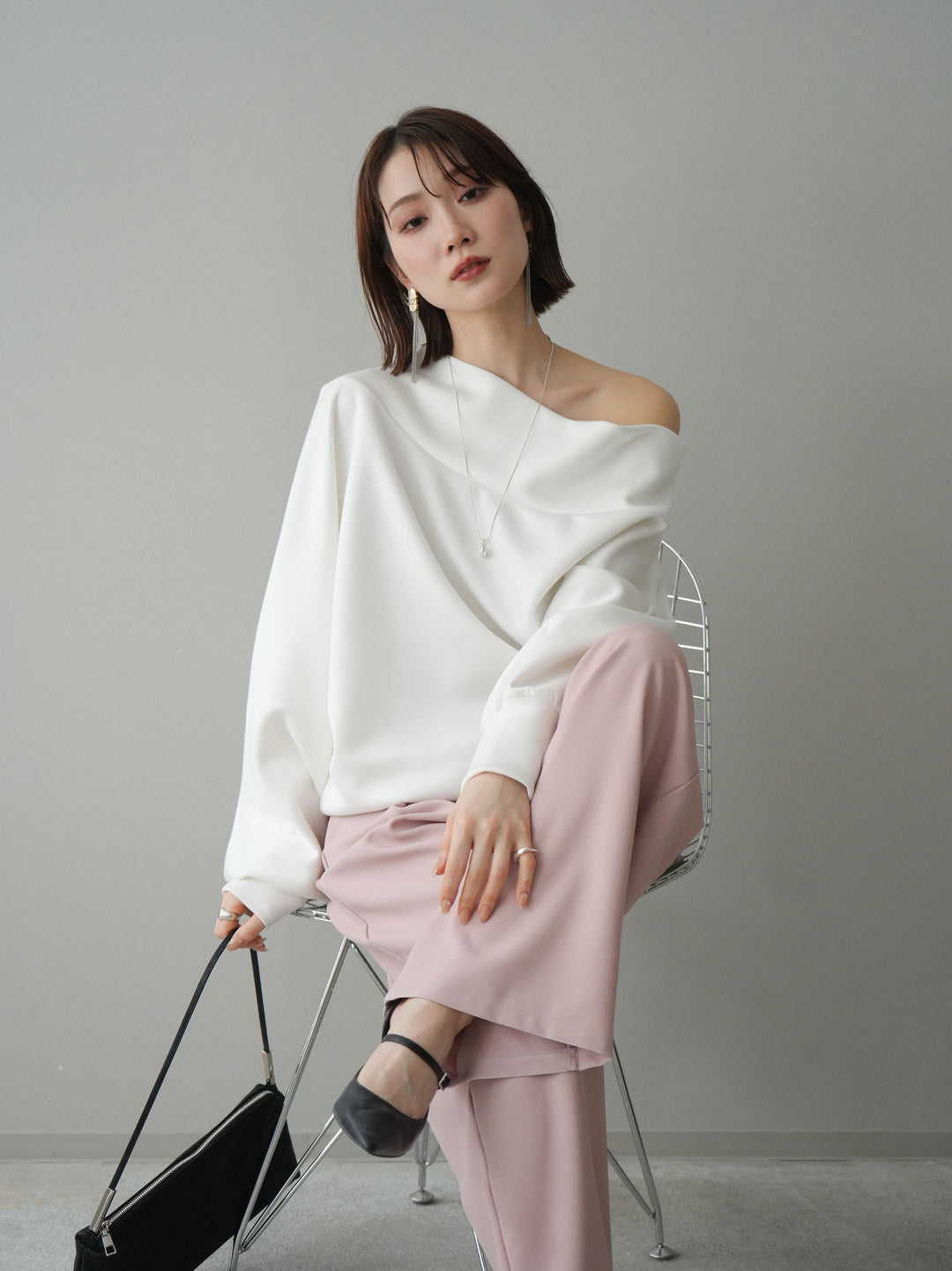 [SET]アシンメトリーオフショルポンチプルオーバー+選べるアクセセット(2set)