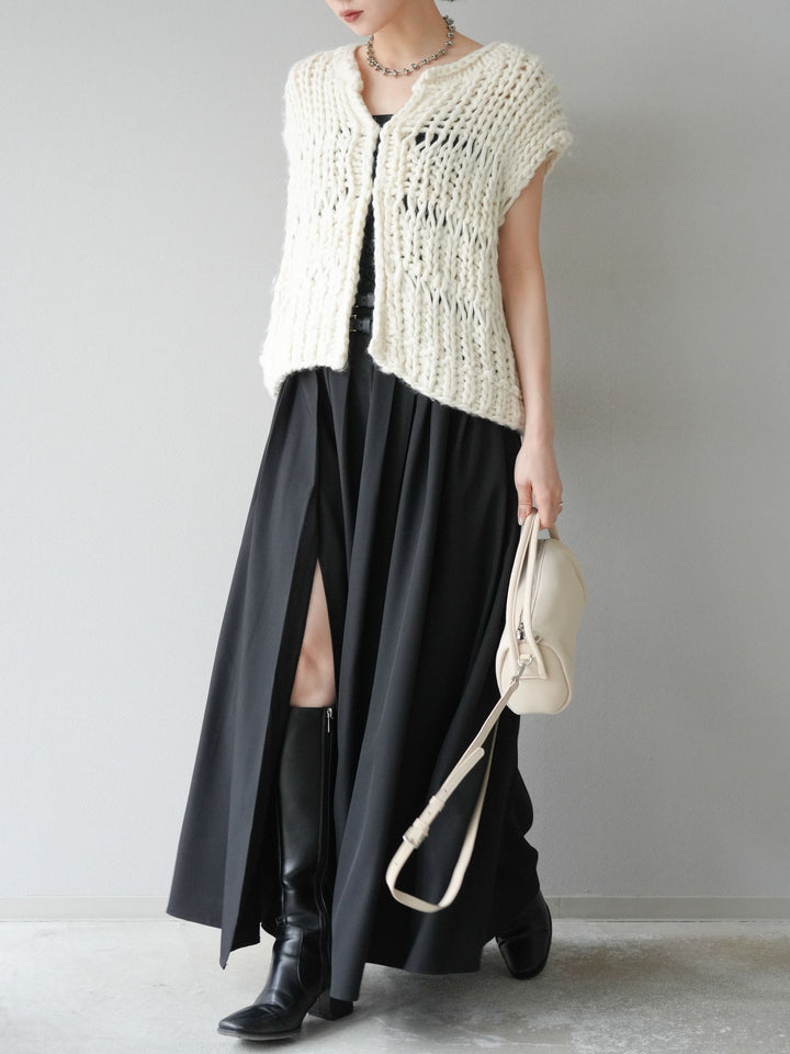 [予約]エステルプリーツスリットスカート/ブラック