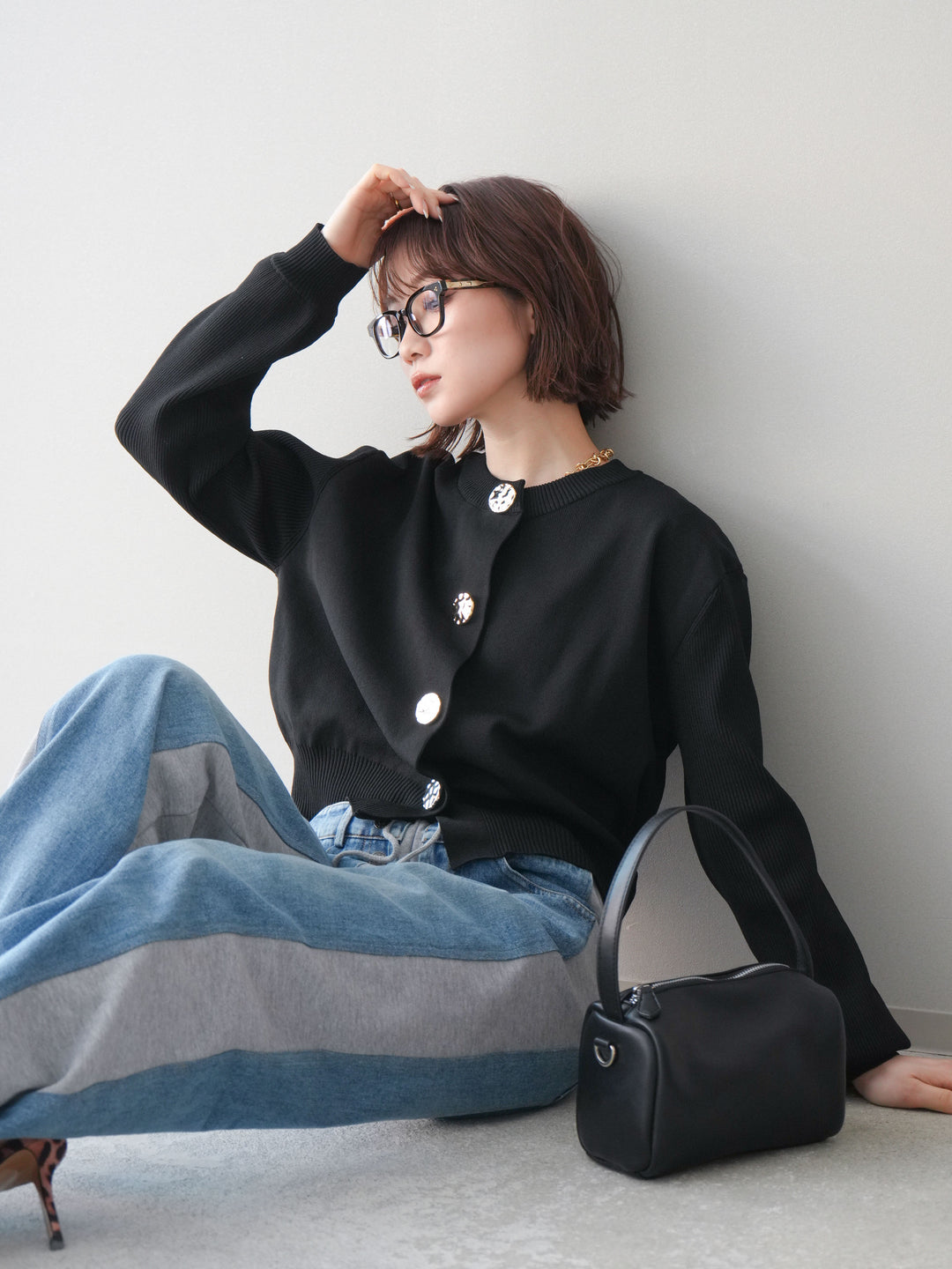 [SET]メタルボタンクルーネックニットカーディガン+デニム切替スウェットパンツ(2set)