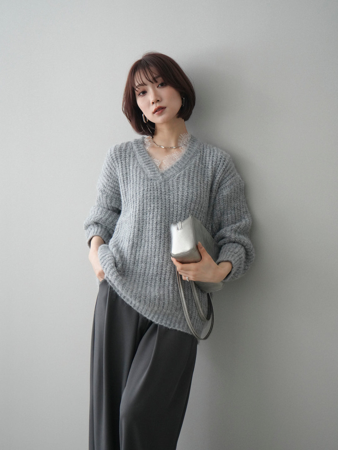 [予約]Vネックレースニットプルオーバー/gray