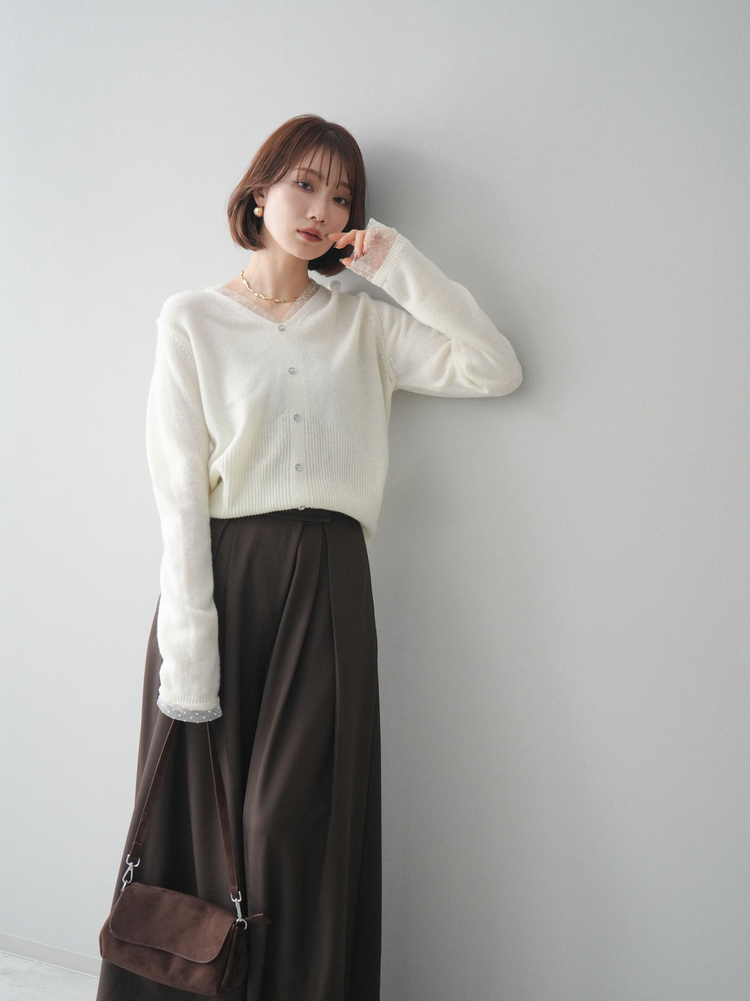 [SET]ドットチュールレイヤードボタンニットトップス+テープベルトタックバギーパンツ(2set)