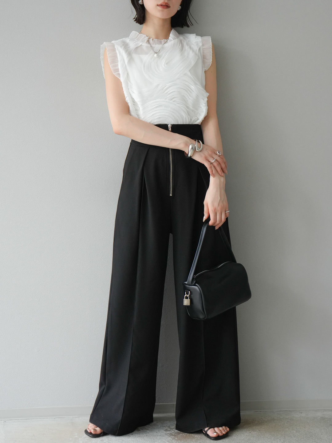 【預購】薄紗提花無袖上衣/米白