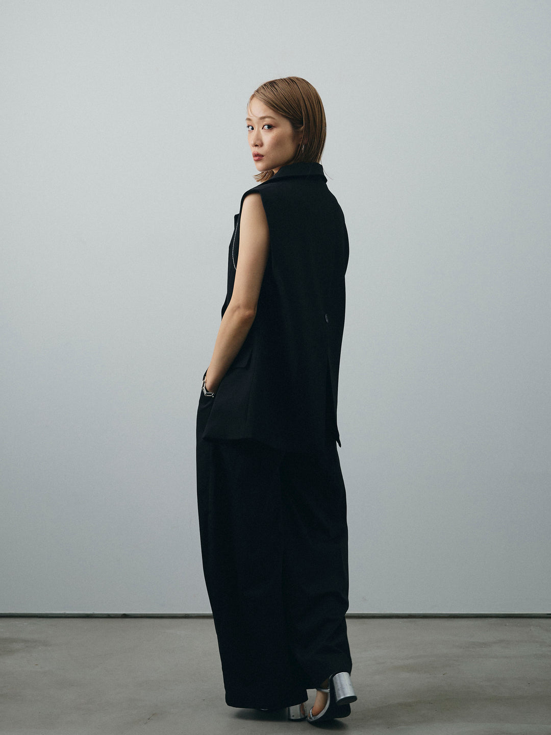 [SET]ステッチデザインベスト+リネンライクカシュクールデザインビスチェ+コクーンワイドチノパンツ(3set)