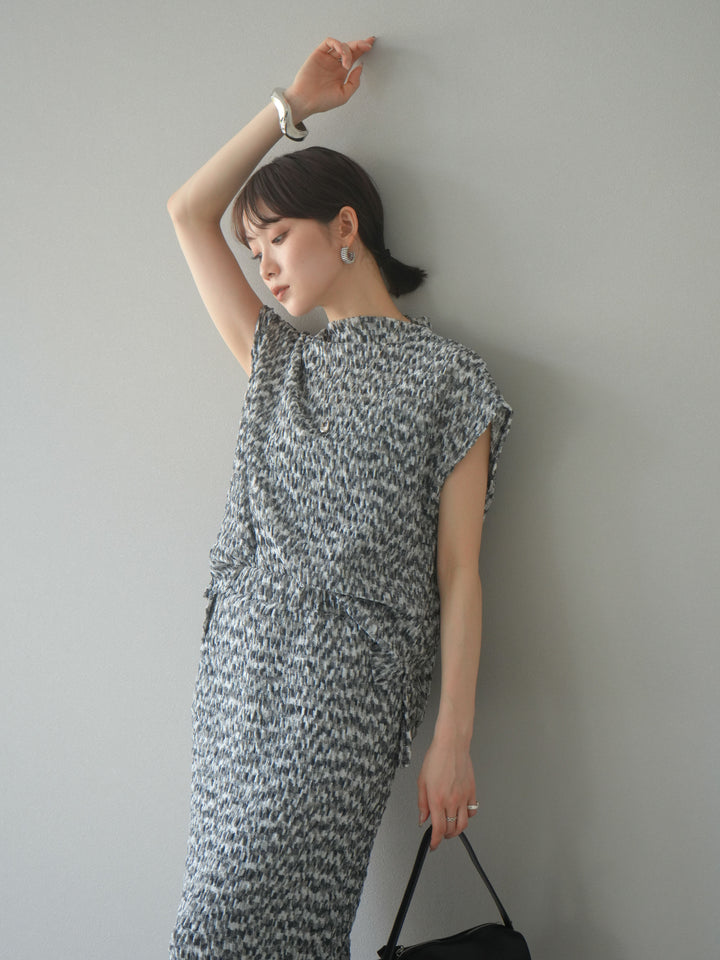 [予約]マルチカラーランダムプリーツフレンチトップス/ブラック