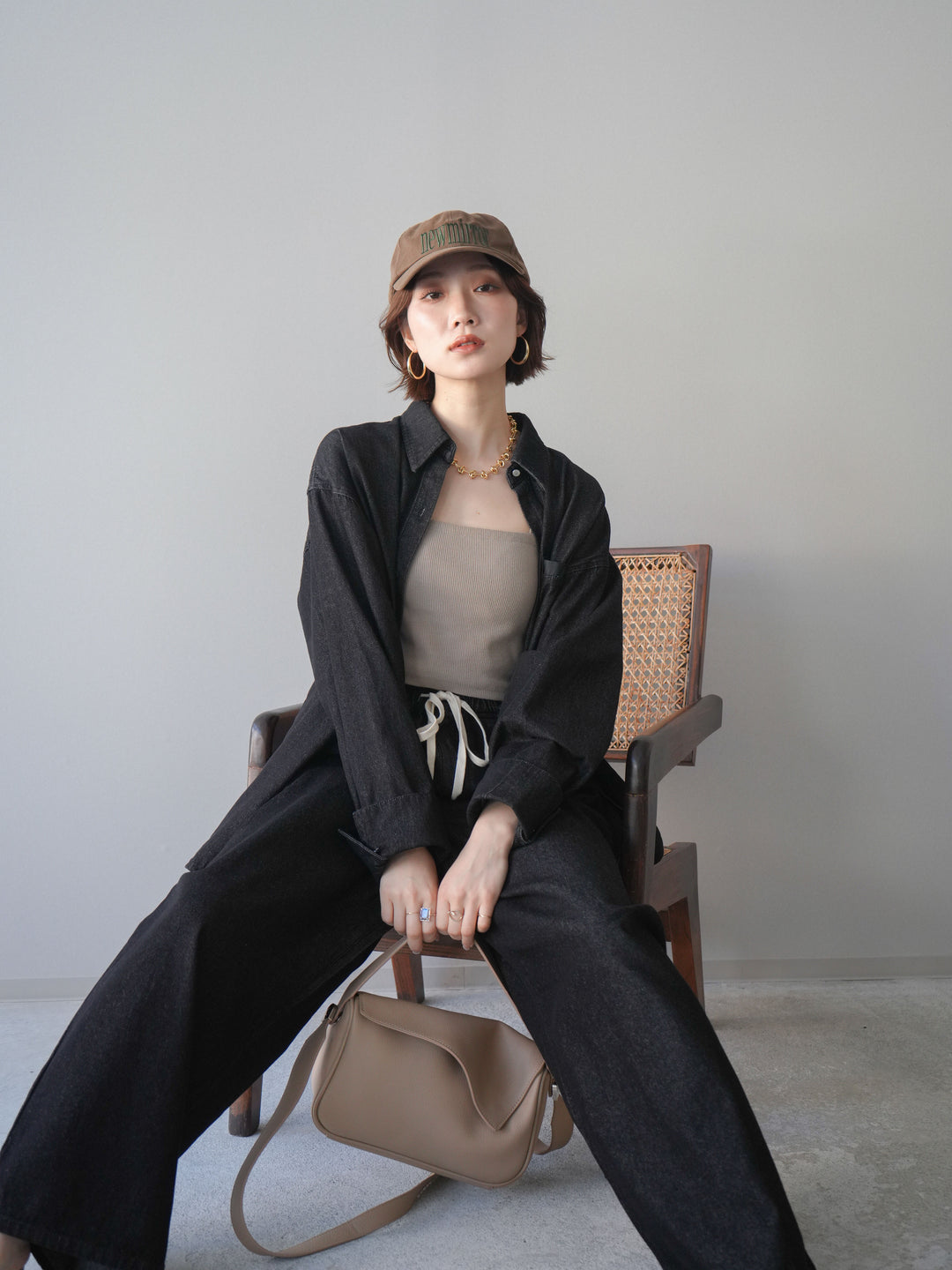 [SET]ポイントレザーオーバーデニムシャツ+ドロストワイドデニムパンツ(2set)