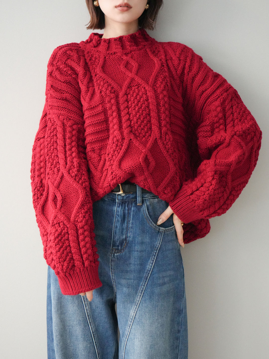 [予約]ケーブル編みモックネックニットプルオーバー/red