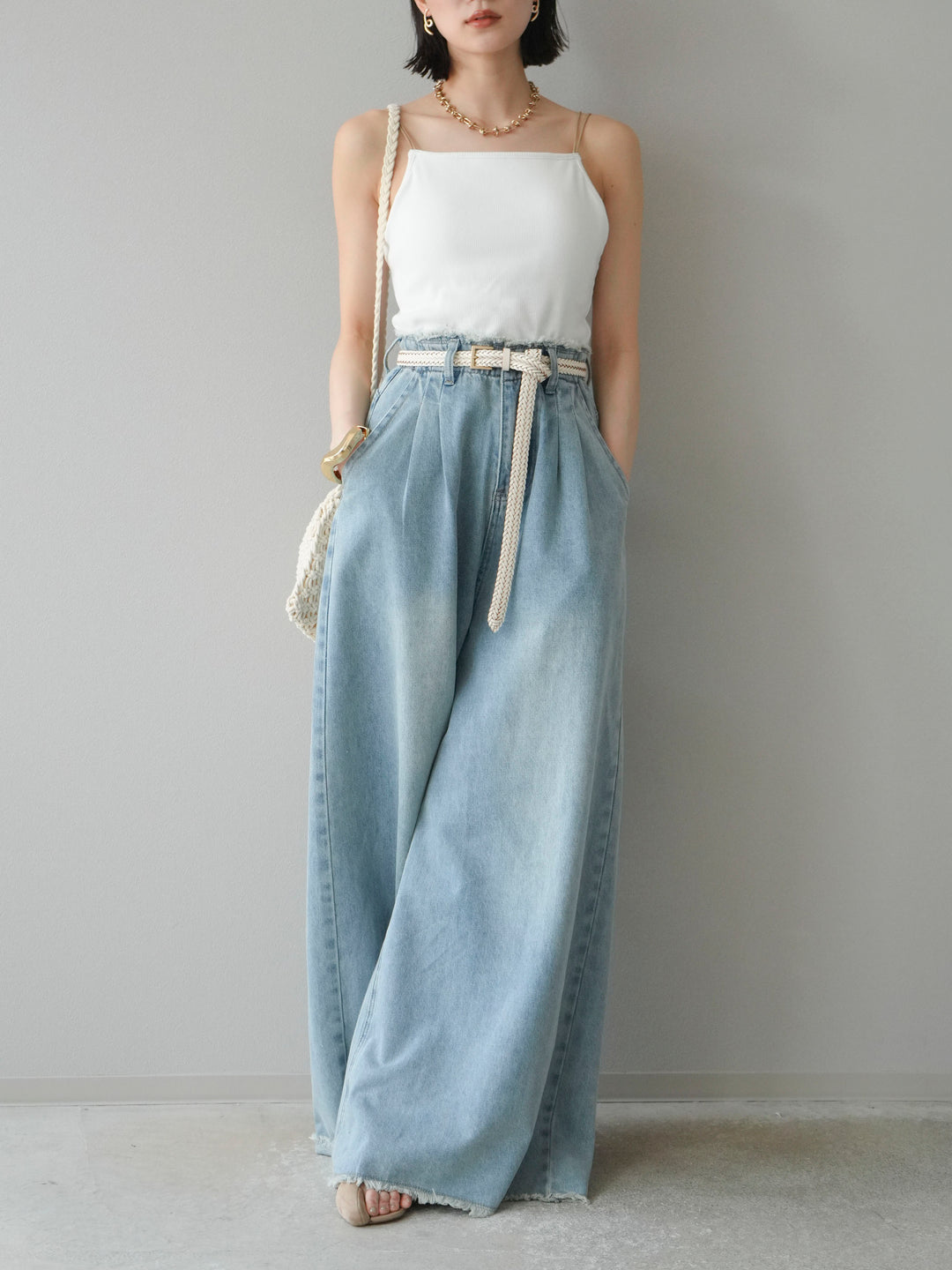 [予約]バイカラーストラップカップ付キャミソール/オフ