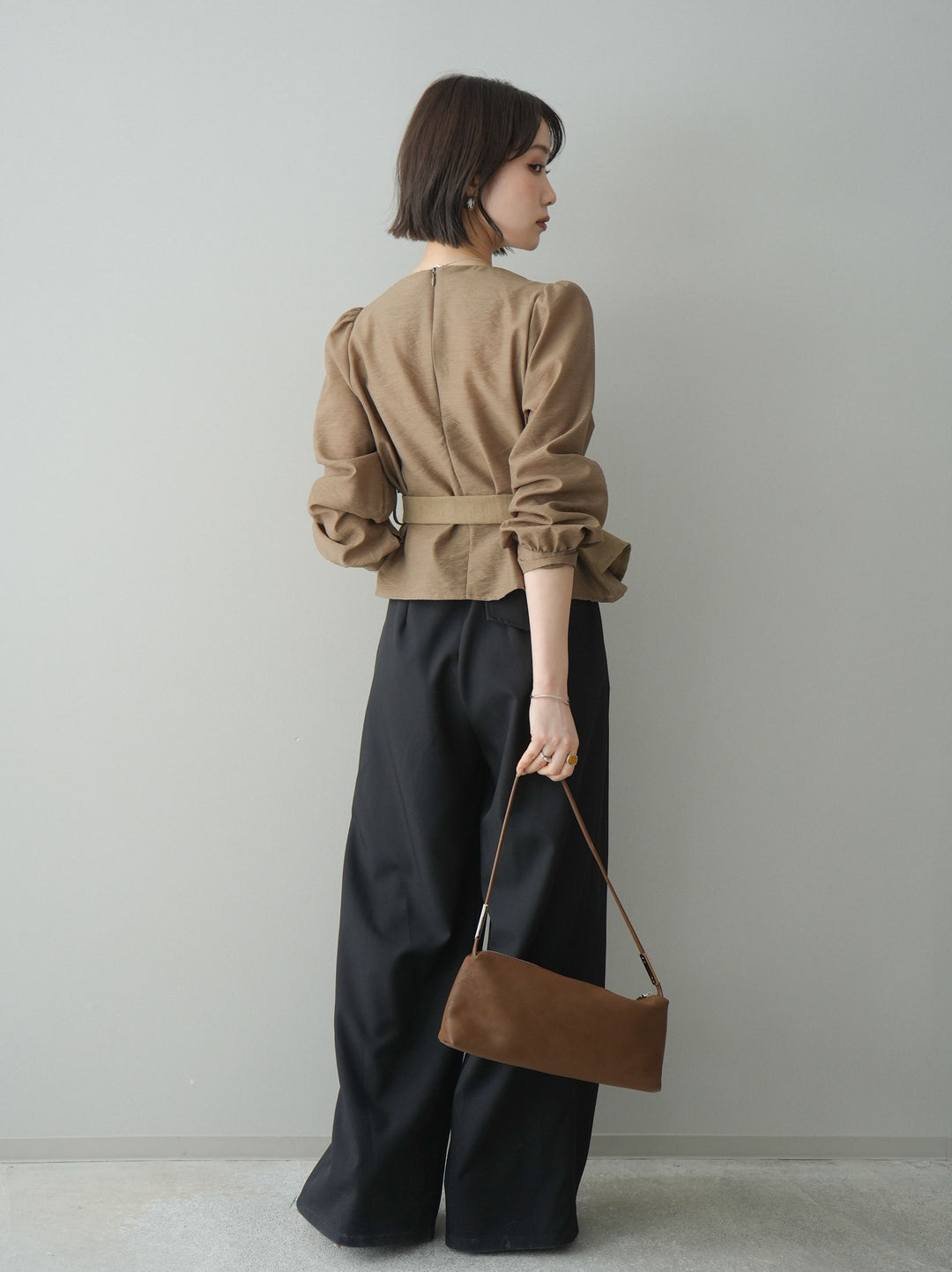 [SET]異素材ビスチェドッキングブラウス+ベルト付キーホルダーモチーフワイドパンツ(2set)