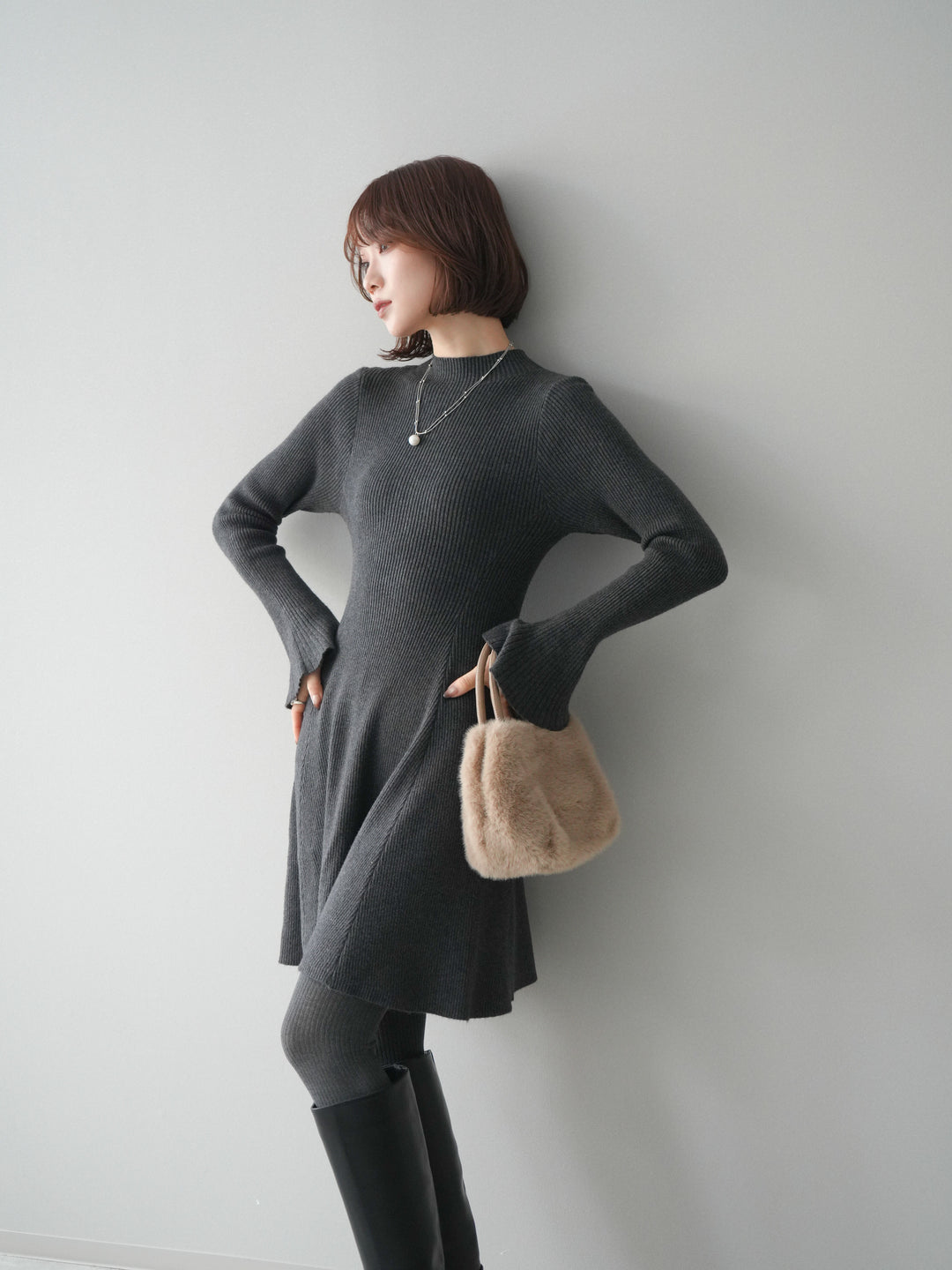 【預購】喇叭形羅紋針織迷你洋裝 / 灰色