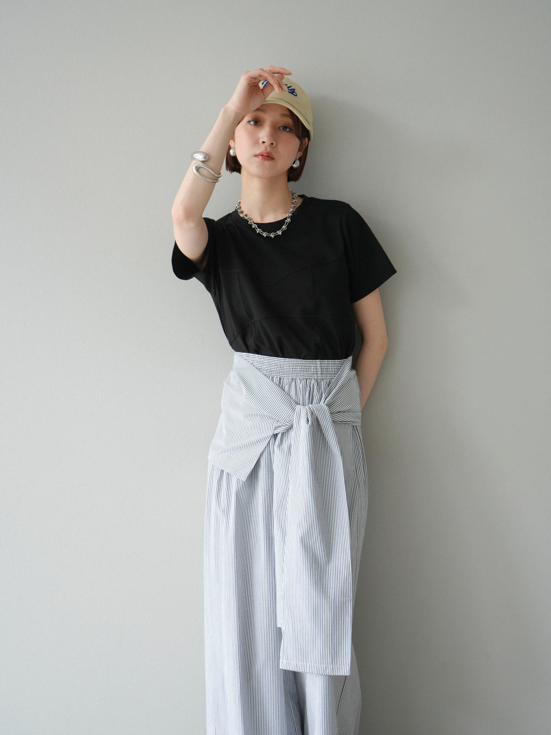 [SET]ビスチェデザインTシャツ+ウエスト巻きストライプイージーパンツ(2set)