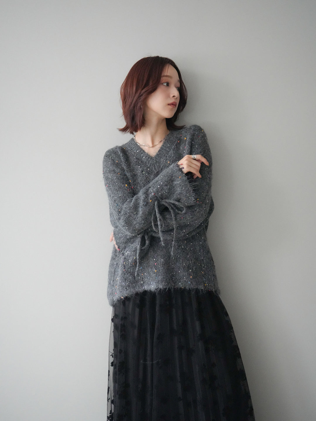 [SET]キャンディースリーブカラーネップスパンコールニットプルオーバー+フラワーフロッキーチュールプリーツスカート(2set)