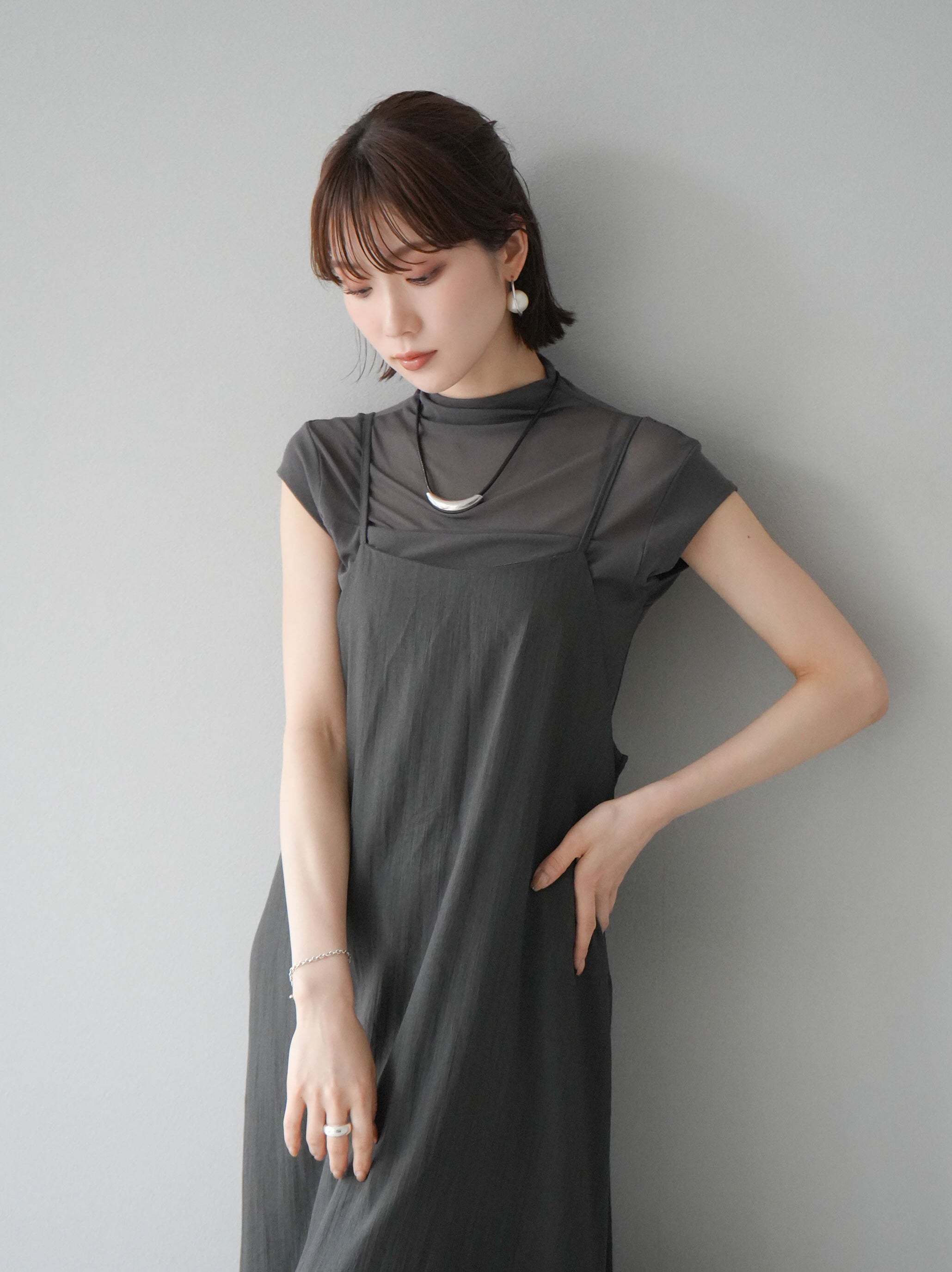 予約]リネンタッチバックギャザーキャミワンピース/チャコール – Lumier