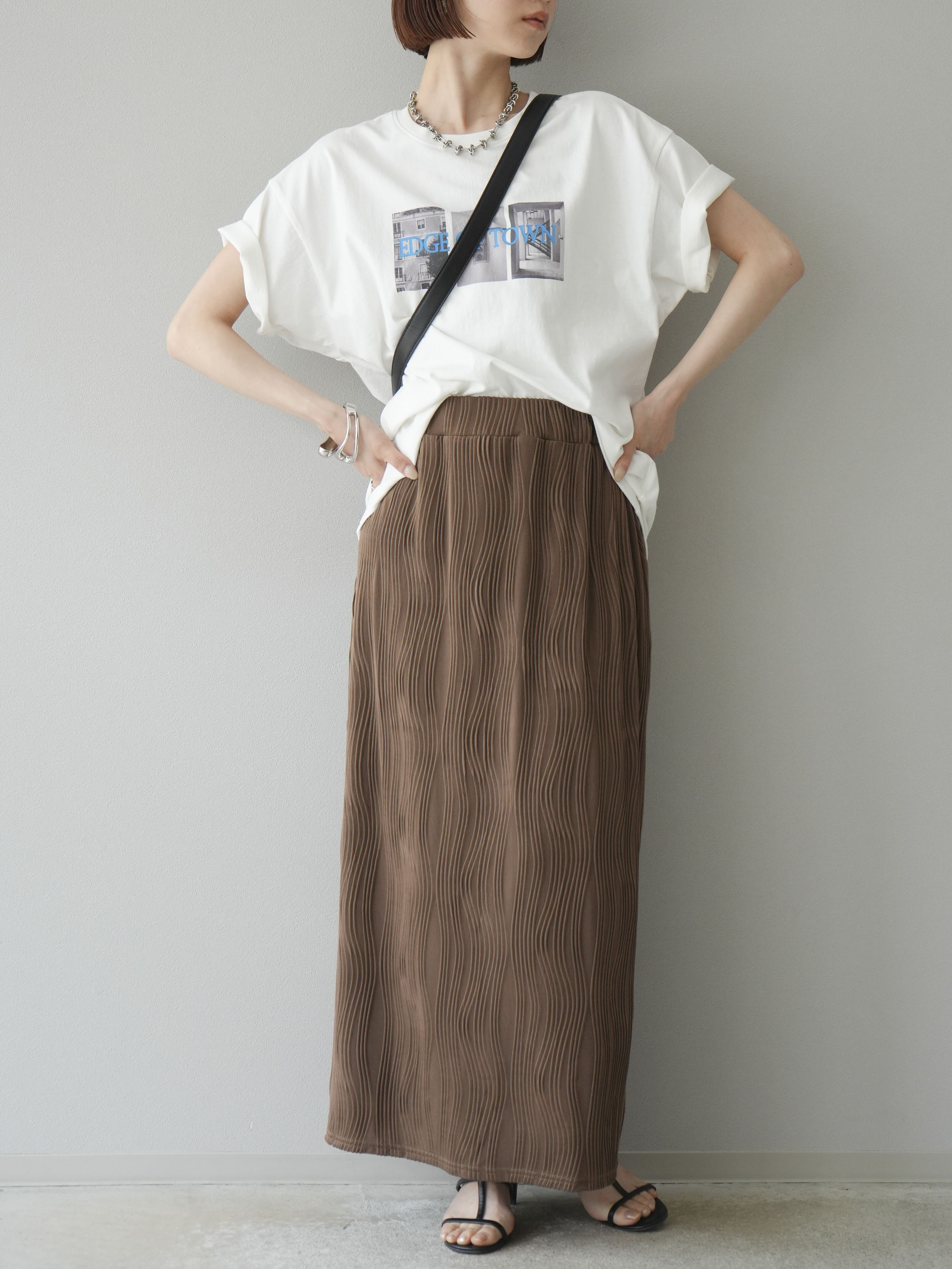 SET]ネオンロゴコラージュフォトプリントオーバーTシャツ+ウェーブ